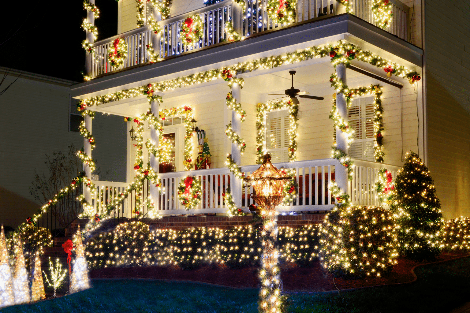 Christmas light installation Sault Ste. Marie